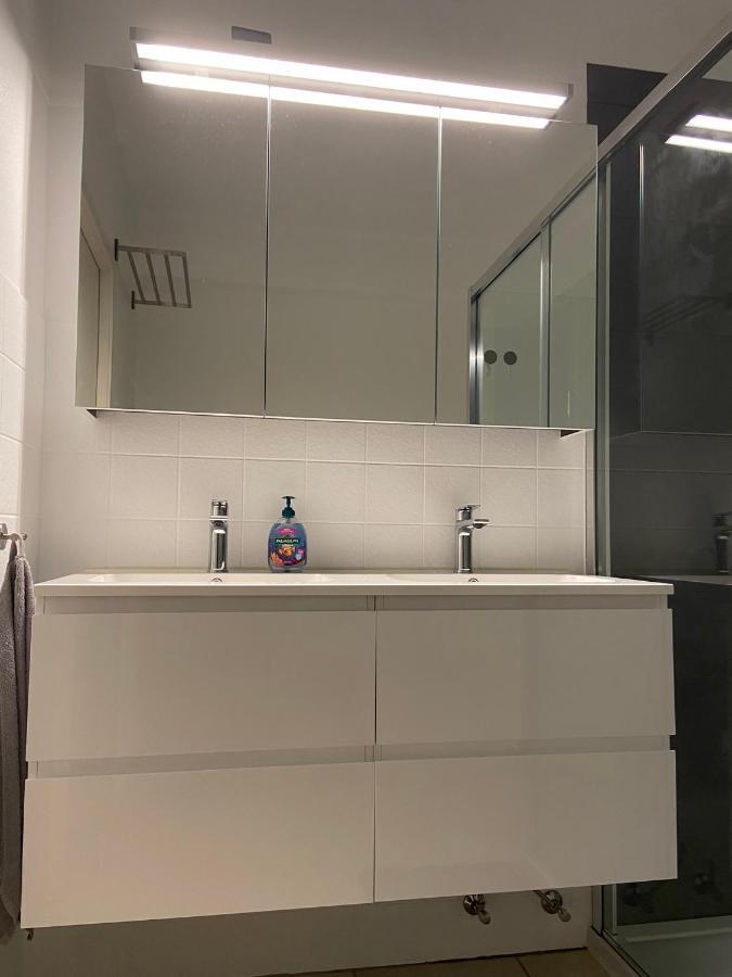 Weloveoostende - Newly Renovated Large Apartment 150M From The Beach - Including Bed Sheets And Final Clea-Ning Buitenkant foto