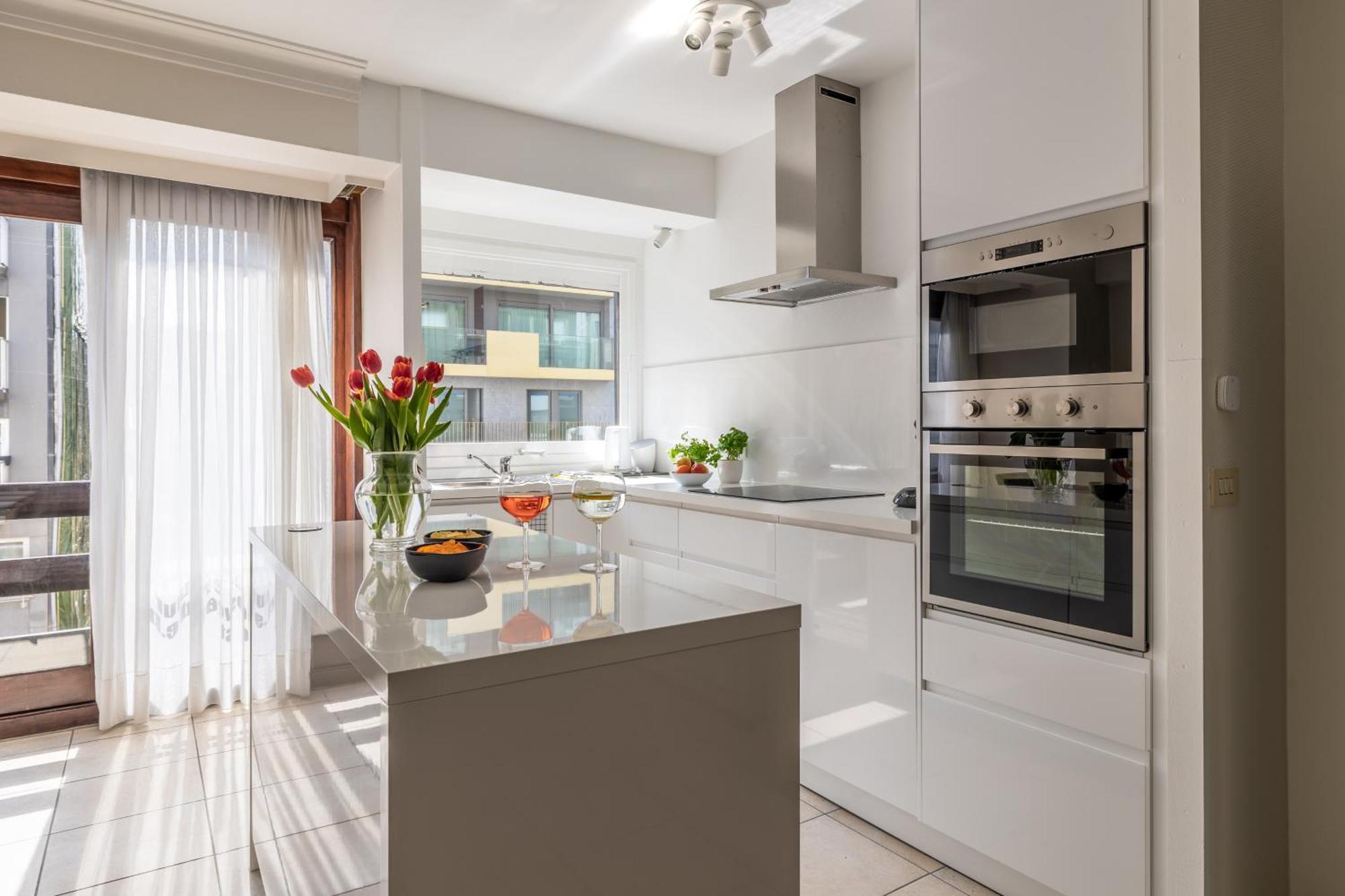 Weloveoostende - Newly Renovated Large Apartment 150M From The Beach - Including Bed Sheets And Final Clea-Ning Buitenkant foto